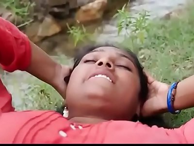 Indian supper Hot village Aunty romance in open-air hot sex video part-2