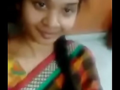 Tamil beautyful girl removing her pussy hair