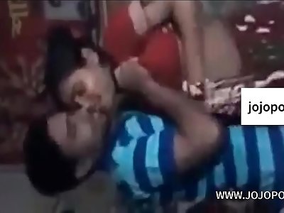 Bengali girlfriend plow by lover in a room with bangla audio