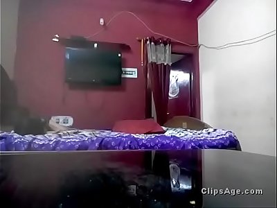 Desi indian wife fucked hard by husband with super-steamy moaning hindi audio